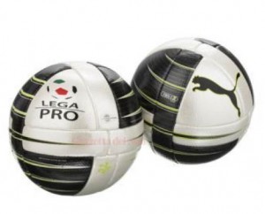 LEGA PRO / “PAZZO” GIRONE C: BENEVENTO E LECCE FRENANO, MA NE APPROFITTA SOLO LA CASERTANA