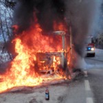 Autocarro in fiamme