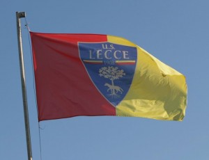 IL LECCE TORNA AD ALLENARSI, TRINCHERA AL LAVORO PER IL MERCATO DI GENNAIO