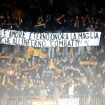 “Ci avete rotto il calcio”. La rabbia dei tifosi del Lecce espressa in una lettera ai “piani alti”
