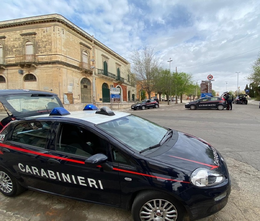 ARRESTATI DUE PRESUNTI SPACCIATORI