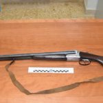 ALEZIO, TROVATO FUCILE RUBATO IN UN GARAGE: UN ARRESTO