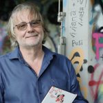 “Una balena in spiaggia” PER UNA MISTERIOSA RAGAZZINA – MODELLO, NEL ROMANZO DI VINKO MODERNDORFER