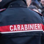 ASSALTI MASCHERATI A RACALE E SQUINZANO: RAPINATORI COLPISCONO IN DUE NEGOZI LA SERA DI HALLOWEEN