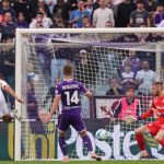 LA FIORENTINA COLPITA E AFFONDATA DA UN LECCE BEN ORGANIZZATO