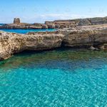 AUTO DELLA MADRE DEL PICCOLO ELIA INDIVIDUATA SUL FONDALE DI ROCA VECCHIA: AVVISTAMENTO DI UN SUB