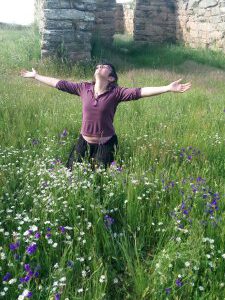 “Tutti i parenti di Babbo Natale”. MANUELA CONGIU JANABELLA CI PARLA DEL SUO LABORATORIO E DI ANTICHE LEGGENDE