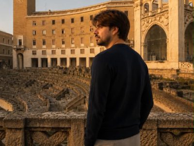 INDOVINA CHI VIENE A CENA? / CERCO UN CENTRO DI GRAVITA’ PERMANENTE