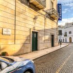 DUE UOMINI DENUNCIATI A OSTUNI PER MALTRATTAMENTI A DUE PAPPAGALLINI