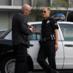 OFFRE 10 EURO A DUE POLIZIOTTI PER EVITARE LA SANZIONE. ASSOLTO