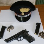 CARABINIERI RECUPERANO PISTOLA E MUNIZIONAMENTO A SAN CATALDO