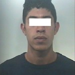 AGLI ARRESTI DOMICILIARI, SORPRESO FUORI CASA: ARRESTATO
