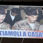 Lo striscione per i nostri Marò sul palazzo del Consiglio regionale.