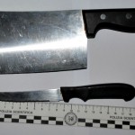 LECCE: IN UNA RISSA NIGERIANO ARMATO DI ASCIA E COLTELLO.