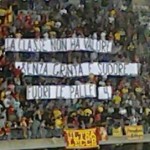 Lecce, la Curva Nord sprona i propri giocatori: “Ci vogliono grinta e sudore”