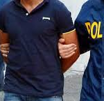 PIU’ DI TRENTA ARRESTI ALL’ALBA, VASTA OPERAZIONE DELLA SQUADRA MOBILE DELLA QUESTURA DI LECCE