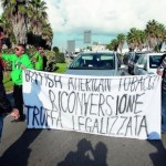 PROTESTA DEI LAVORATORI EX BAT, TRAFFICO IN TILT PER TUTTA LA MATTINATA