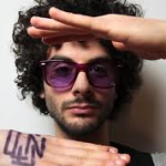 LOCALI / SIMONE PERRONE AD ALEZIO VENERDI’ 17
