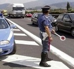 BRAVATA DI DUE GIOVANI DI UGENTO AI DANNI DI UNA MALCAPITATA AUTOMOBILISTA, DENUNCIATI
