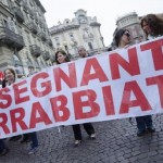 IL POPOLO DELLA SCUOLA TORNA A MOBILITARSI IN MANIERA UNITARIA CONTRO LA RIFORMA DEL GOVERNO, ‘STASERA FIACCOLATA DI PROTESTA A LECCE