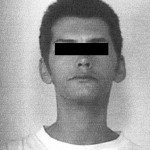 TERRORIZZA GLI IMPIGATI DEL COMUNE DI GALLIPOLI E MINACCIA PURE I POLIZIOTTI CHE TENTAVANO DI CALMARLO, ARRESTATO UN PREGIUDICATO