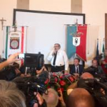 ‘ONE MAN SHOW’ LIVE DA TARANTO, UN’ ORA E MEZZA DI PAROLE IN LIBERTA’, IL BRUTTISSIMO ESORDIO DI MICHELE EMILIANO DA PRESIDENTE DELLA NUOVA GIUNTA