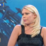 NELLA TRASMISSIONE DI RAI UNO ELEONORA DANIELE SBUGIARDATA IN DIRETTA