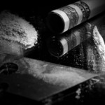 12 GRAMMI DI COCAINA 50 GRAMMI DI HASCHISH E 200 GRAMMI DI MANNITE PER IL TAGLIO