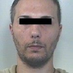 DETENEVA COCAINA E STRUMENTI PER IL CONFEZIONAMENTO DI STUPEFACENTI. UN 35ENNE NEI GUAI.