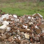 2.000 € DI MULTE E SEQUESTRO DEL MEZZO PER UNA DITTA CHE SCARICAVA MATERIALE INERTE A SPIAGGIABELLA