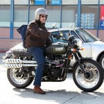 E’ AI DOMICILIARI MA SE NE VA A SPASSO CON LA MOTO