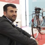 “Baresi, a Capodanno avremo fra di noi Gigi D’ Alessio”…E AL FATIDICO ANNUNCIO SU INTERNET SI SCATENA LA RIVOLTA CONTRO ANTONIO DECARO: “Mo che culo! Sei sprecato a Bari tu! Ma vai a fare il sindaco di New York!”
