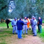 QUESTA MATTINA IL POPOLO DEGLI ULIVI IMPEDISCE ALTRI SCRITERIATI ABBATTIMENTI A TREPUZZI