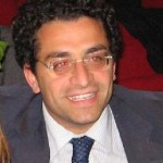 PASSA COL ROSSO, MA NON PAGA LA MULTA