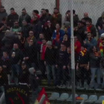UN BRUTTO LECCE DELUDE I TANTI TIFOSI ACCORSI A RIETI: GOAL ALL’ESORDIO PER CATURANO, MA FINISCE UNO A UNO