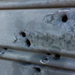 SPARI NELLA NOTTE IN PIENO CENTRO A LECCE CITTA’, COLPITA LA SARACINESCA DI UN BAR