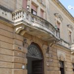 ANCHE I GRILLINI NEL LORO PICCOLO SI INCAZZANO: “Decisioni arbitrarie di un’ amministrazione poco attenta, per osteggiarci”. A TREPUZZI E’ GIA’ POLEMICA PER L’ AULA CONSILIARE NEGATA. E IL SINDACO NON RISPONDE NEMMENO AL SENATORE MAURIZIO BUCCARELLA