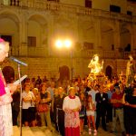 ALTRO CHE STRIGLIATA! DI FRONTE A ‘quelli che stanno al potere’, L’ ARCIVESCOVO D’ AMBROSIO SI DIMENTICA DEI SENZATETTO, E DI TANTE ALTRE COSE ANCORA: AI POLITICI MANIFESTA ‘amicizia e stima’