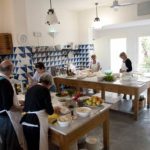 COMUNQUE VADA… / AVEVAMO SEGUITO DUE DOMENICHE FA I PREPARATIVI DELLA FAMIGLIA SCOGNAMIGLIO, IN PARTENZA DA TORINO PER IL PAESE DEL SUD. BEH, ECCO LE FERIE…