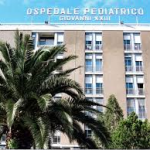 BIMBO PICCOLO INGERISCE DROGA, E’ GRAVE IN OSPEDALE