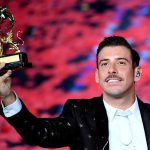 DIARIO DI SANREMO / VINCE A SORPRESA FRANCESCO GABBANI, CHE REPLICA IL SUCCESSO OTTENUTO LO SCORSO ANNO FRA LE NUOVE POPOSTE. ORA E’ DAVVERO UN BIG.  TUTTO IL GRAN FINALE MINUTO PER MINUTO