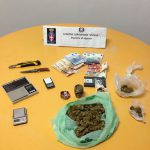 GIOVANE PRESUNTO SPACCIATORE ARRESTATO A UGENTO / MARIJUANA TROVATA A PORTO MIGGIANO / COLTIVAZIONI CASALINGHE ABUSIVE A NARDO’ / BREVI DI NERA