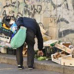 SETTE MILIONI DI ITALIANI SONO POVERI, MA AL GOVERNO “INTERESSANO” DI PIU’ GLI IMMIGRATI