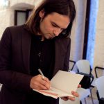 TE’, MUSICA E SUGGESTIONI NARRATIVE. A NARDO’ SABATO 14 ‘QUANDO ARRIVA DOMENICA’, IL NUOVO ROMANZO DI MINO PICA: “la felicità è un atto creativo. Immaginarla è la rivoluzione che ognuno di noi può decidere di vincere”