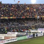 FINALMENTE! TUTTO VERO, IL LECCE TORNA IN SERIE B: DOPO SEI ANNI TORNA LA FESTA, I COLORI GIALLOROSSI TORNANO NELLE SERIE CHE CONTANO