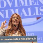 “Non è uno sport, è una guerra” / L’ ON. MICHELA BRAMBILLA SCATENATA CONTRO I CACCIATORI: “E’ ora di porre fine ad un’attività crudele e violenta che uccide gli animali e anche le persone”. E CINQUE ASSOCIAZIONI INCHIODANO CON RICHIESTE PRECISE I SENATORI CHE STANNO PER DISCUTERE IL DECRETO LEGGE ‘SICUREZZA’