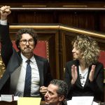 COMPAGNI SENATORI, AVANTI POPOLO, ALLA RISCOSSA! BANDIERA ROSSA! E PURE IL SUD ITALIA GONGOLA