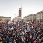 NON SIAMO SOLI CONTRO LA TAP! E SIAMO ANCORA IN TEMPO PER BLOCCARE LE GRANDI OPERE INUTILI. ANCORA DI PIU’, PER SALVARE IL NOSTRO PIANETA DAL BARATRO DEL DISASTRO ECOLOGICO VERSO CUI LO STANNO SPINGENDO LE POLITICHE DELLE LOBBY, DEGLI AFFARI PRIVATI E DEGLI SPECULATORI DELL’ALTA FINANZA