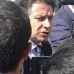 CONFERENZA STAMPA SHOW, VOLANTE, MA PESANTE, DI GIUSEPPE CONTE / PER LA XYLELLA, ALTRI SOLDI DAL GOVERNO, “per facilitare l’eradicazione delle piante infette”. SU TAP “io ci ho messo la faccia’…