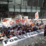 LA SIGNIFICATIVA PROTESTA INTERNAZIONALE DI QUESTA MATTINA IN LUSSEMBURGO PORTATA PRESSO LA SEDE CENTRALE DELLA BANCA EUROPEA INVESTIMENTI, CHE E’ FRA I PRINCIPALI FINANZIATORI DEL GASDOTTO: “Tap è una grave minaccia per le giovani generazioni”